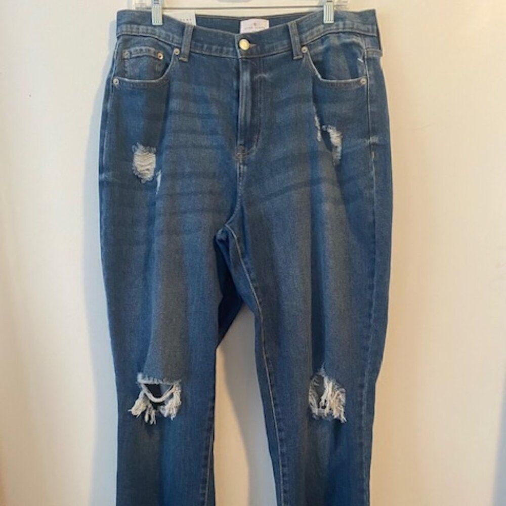 True Craft High Rise Straight distressed 5 pocket jeans, size 14
